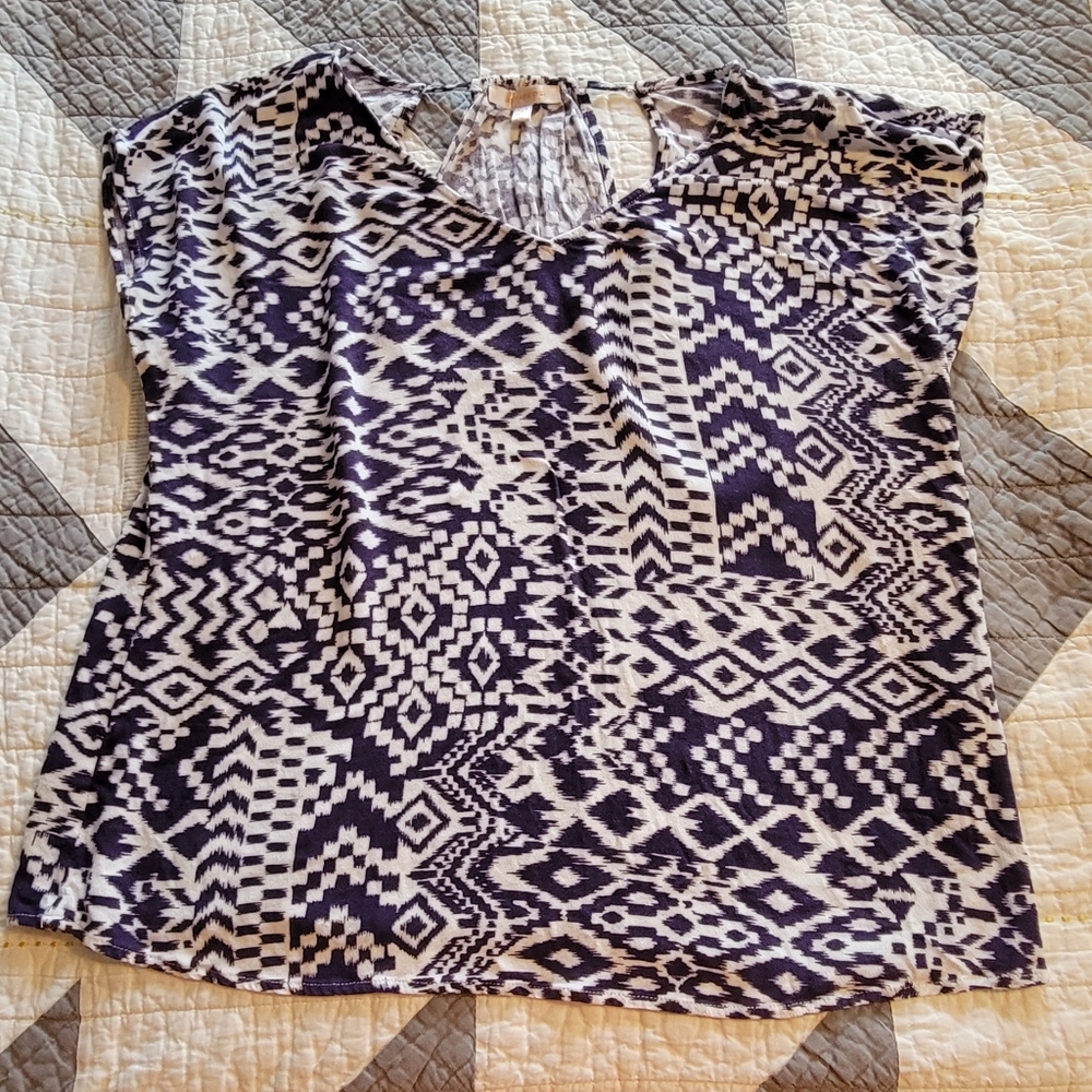 Short sleeve blouse